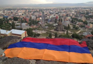 الدفاع الأرمينية: العثور على موقع تحطم مقاتلة "سوخوي-25"