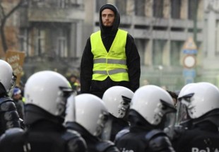 Kremlin dismisses reports of Russia’s role in France protests as ‘pure slander’
