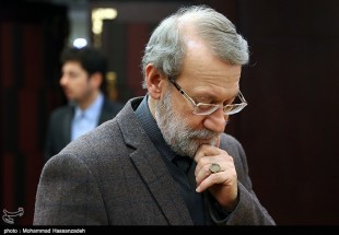 ​تماس تلفنی "لاریجانی" با نمایندگان متقاضی استعفا