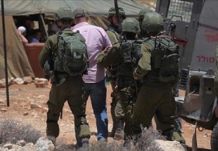 Twenty Palestinians arrested in West Bank raids