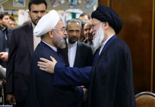 روحاني يعزي بوفاة رئيس مجمع تشخيص مصلحة النظام