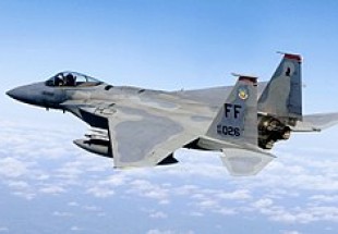 خلل جديد في طائرة F-15 والعدو يوقف التدريبات الخاصة بها