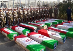 ايران تشيع ضحايا حادث تحطم طائرة بوئينغ 707