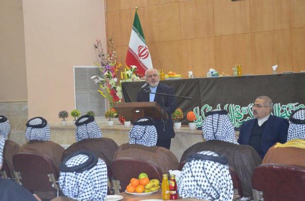 ظریف یعلن استعداد ایران لالغاء التاشیرات التجاریة مع العراق