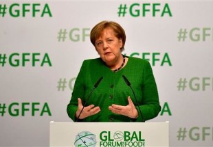 Merkel calls for EU weapons system independent of US