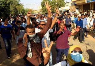 السودان.. المعارضة تتعهد باستمرار الاحتجاجات حتى تنحي البشير