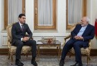 ظريف يعلن استعداد ايران لتنفيذ مشاريع مشتركة مع تركمنستان في بحر قزوين