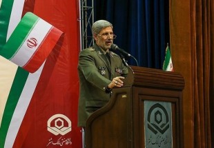 العميد أمير حاتمي: قدرة ايران الصاروخية غير قابلة للتفاوض