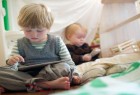 دراسة حديثة: الشاشات الإلكترونية تؤثر على إدراك الأطفال