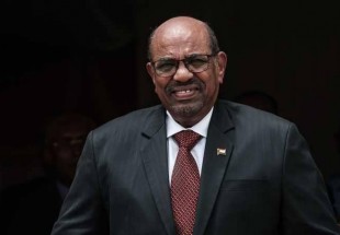 السودان: البشير يعلن فتح الحدود مع أريتريا بعد إغلاقها منذ عام
