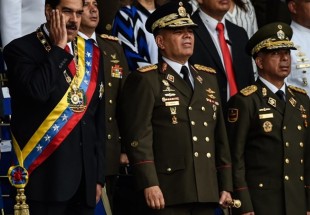 فنزويلا تعلن مصادرة أسلحة حربية مرسلة من اميركا إلى الجماعات المرتبطة بمحاولة الانقلاب