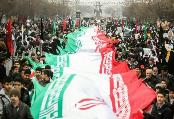 Iran: plus de 300 journalistes étrangers relatent la marche d