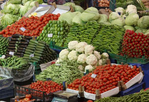 تركيا تفتح منافذ لبيع الخضروات والفواكة لمواجهة الأسعار الجنونية