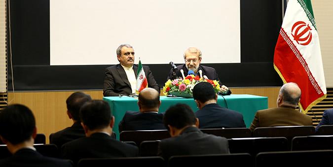 لاريجاني: النشاطات الصاروخية الايرانية هو شأن داخلي من اجل الدفاع عن أمن البلاد