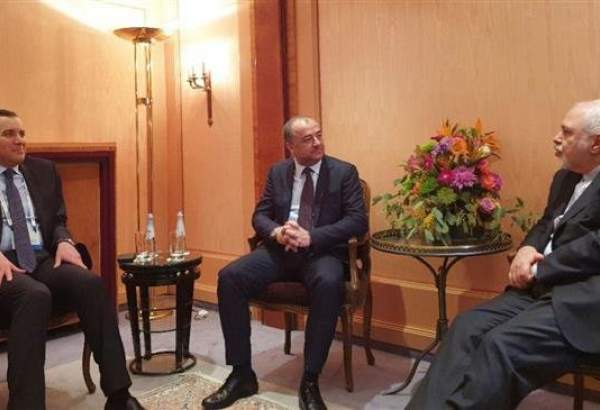 Rencontre entre Zarif et le ministre libanais de la Défense