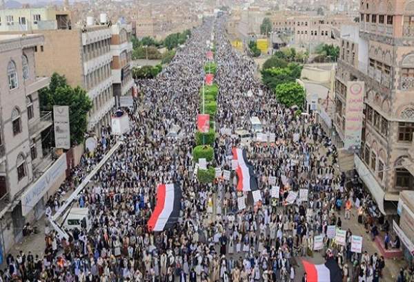 تظاهرات گسترده مردم یمن در حمایت از فلسطین و برائت از خائنان