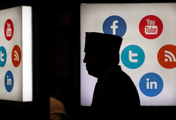 UK committee calls for urgent social-media regulations