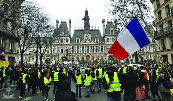 فرنسا: محتجو "السترات الصفراء" يتظاهرون اليوم للسبت السادس عشر