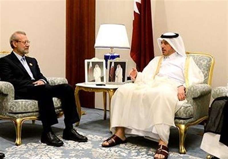 لاريجاني يلتقي رئيس وزراء قطر