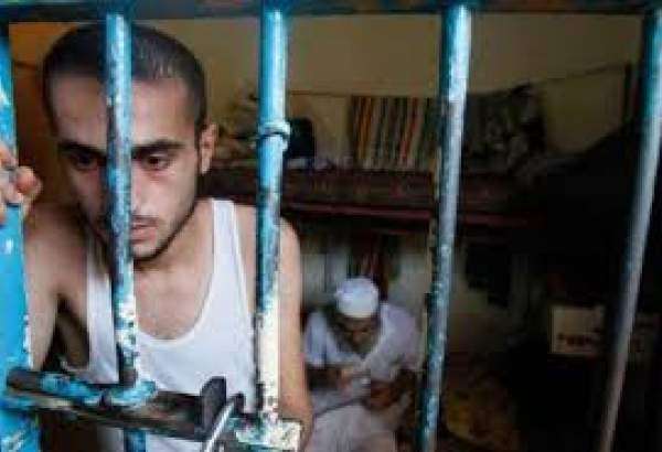 بھوک ہڑتال کرنے والے متعدد فلسطینی قیدیوں کی حالت غیر ہو گئی