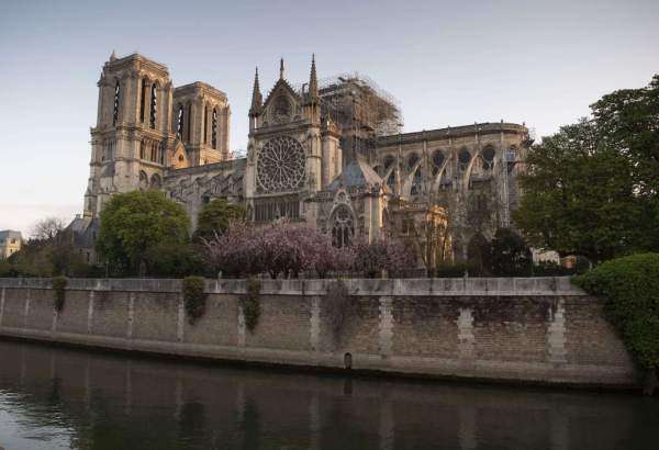 Notre-Dame de Paris: les chiffres contredisent la promesse de Macron