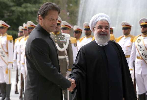 بیانیه مشترک ایران و پاکستان/ استفاده از همه ظرفیت‌ها برای افزایش فعالیت‌های تجاری