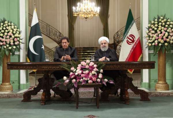 صدر روحانی اور پاکستانی وزیر اعظم کی مشترکہ پریس کانفرنس