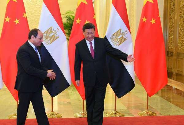 السيسي للرئيس الصيني: قناة السويس جسر للتعاون بين بلدينا