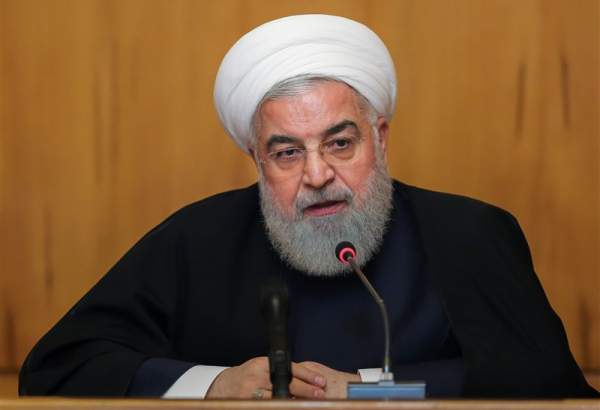 روحانی: فروش اورانیوم غنی‌شده و آب سنگین از امروز متوقف می‌شود/مهلت ۶۰ روزه به سران ۵ کشور