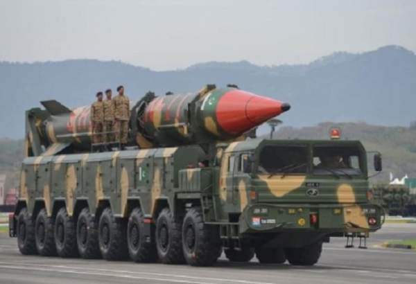 باكستان تبدي استعدادها لإجراء محادثات سلام مع الهند وتعلن عن تجربة صاروخية