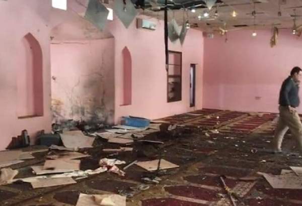 Mosque blast kills 2 in southwest Pakistan