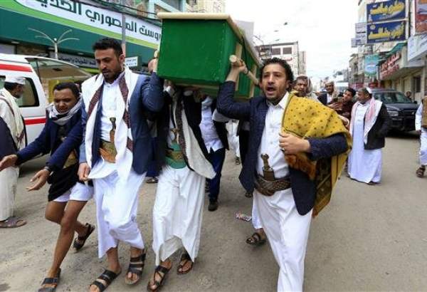 Funeral held for Yemeni victims of Saudi air raid on Sana’a