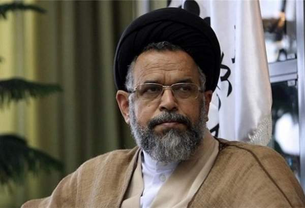 وزیر اطلاعات شهادت امام جمعه کازرون را تسلیت گفت