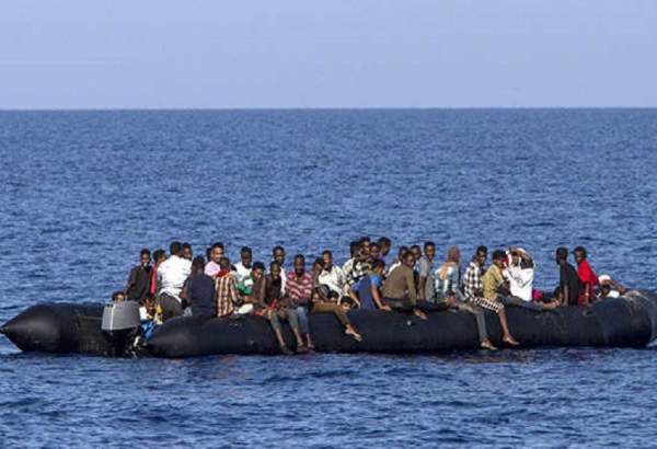 تونس ترفض استقبال مهاجرين عالقين قبالة سواحلها