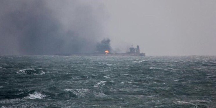 ايران ترفع تقريرا للملاحة البحرية الدولية حول عمليات انقاذ بحارة الناقلتين