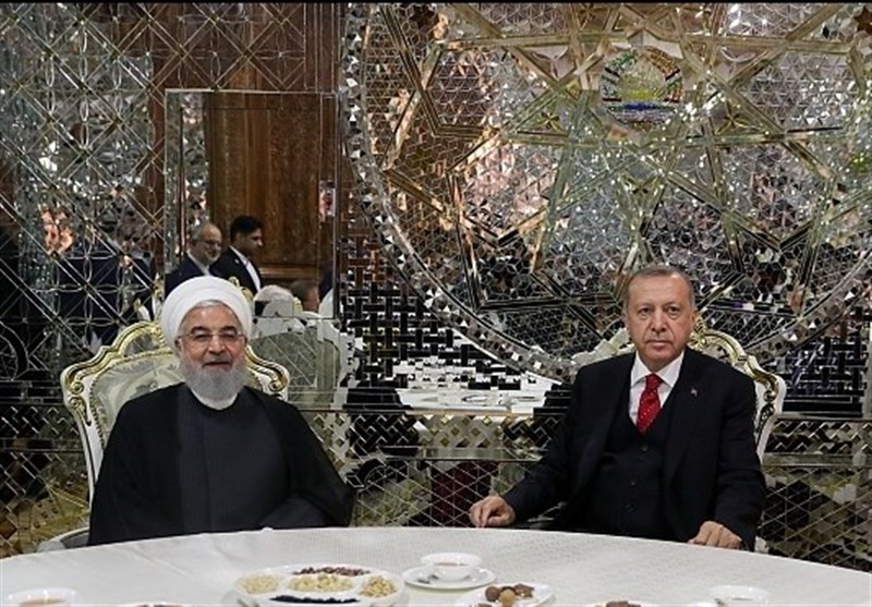 الرئيسان الإيراني والتركي يلتقيان في دوشنبه