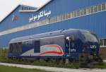 إيران تزيح الستار عن قطار شحن محلي الصنع