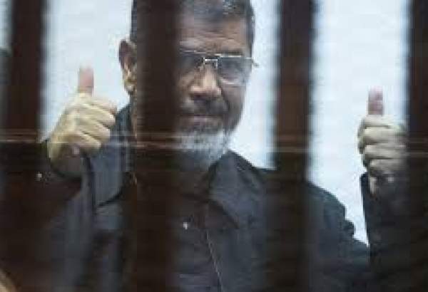 Egypt’s ousted president Mohammad Morsi dies in court