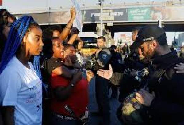 پولیس اہلکار کے ہاتھوں قتل ہونے والے سیاہ فارم کے قتل کے خلاف اسرائیل میں مظاہرے