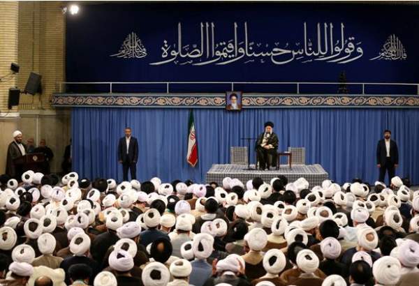 Ayatollah Khamenei receives Friday prayers leaders