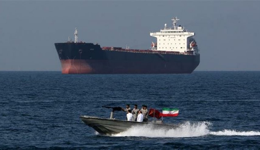 أول صورة لناقلة النفط التي أوقفتها ايران في الخليج الفارسي