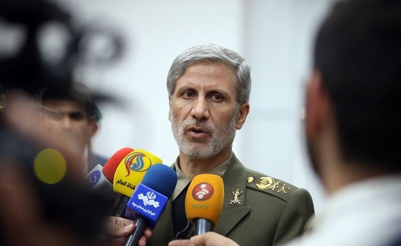 وزير الدفاع الايراني يؤكد اجراء الاختبارات الصاروخية بصورة منتظمة
