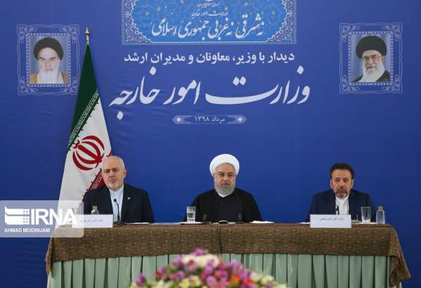 رئیس جمهوری: وزیر خارجه نماینده ملت ایران است