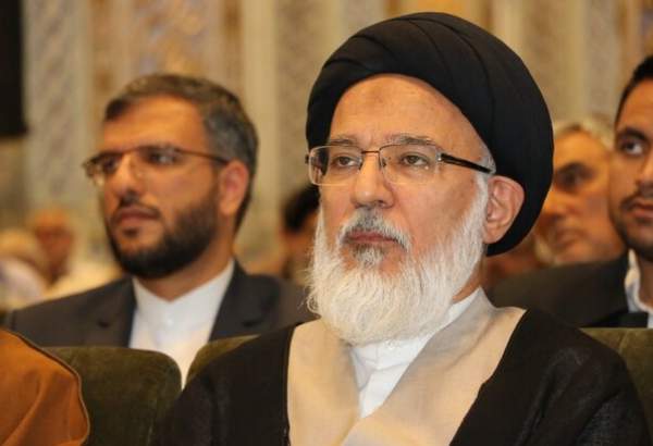 Cleric warns of hostile efforts to disperse Muslims