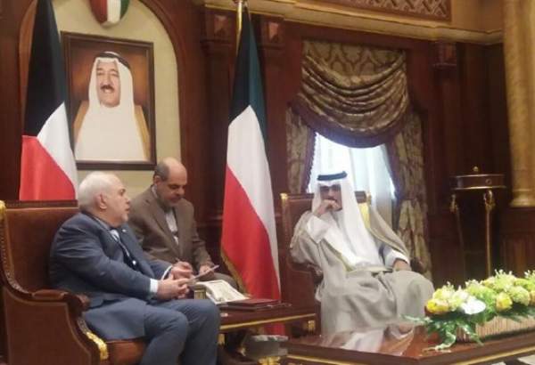 ظریف در دیدار ولی‌عهد کویت: ما و شما در این منطقه ماندنی هستیم و بیگانگان رفتنی‌اند