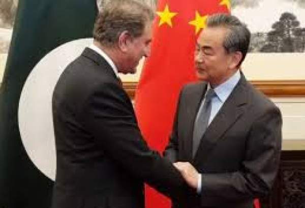 چین کے وزیر خارجہ مذاکرات میں شرکت کیلئے پاکستان پہنچ گئے