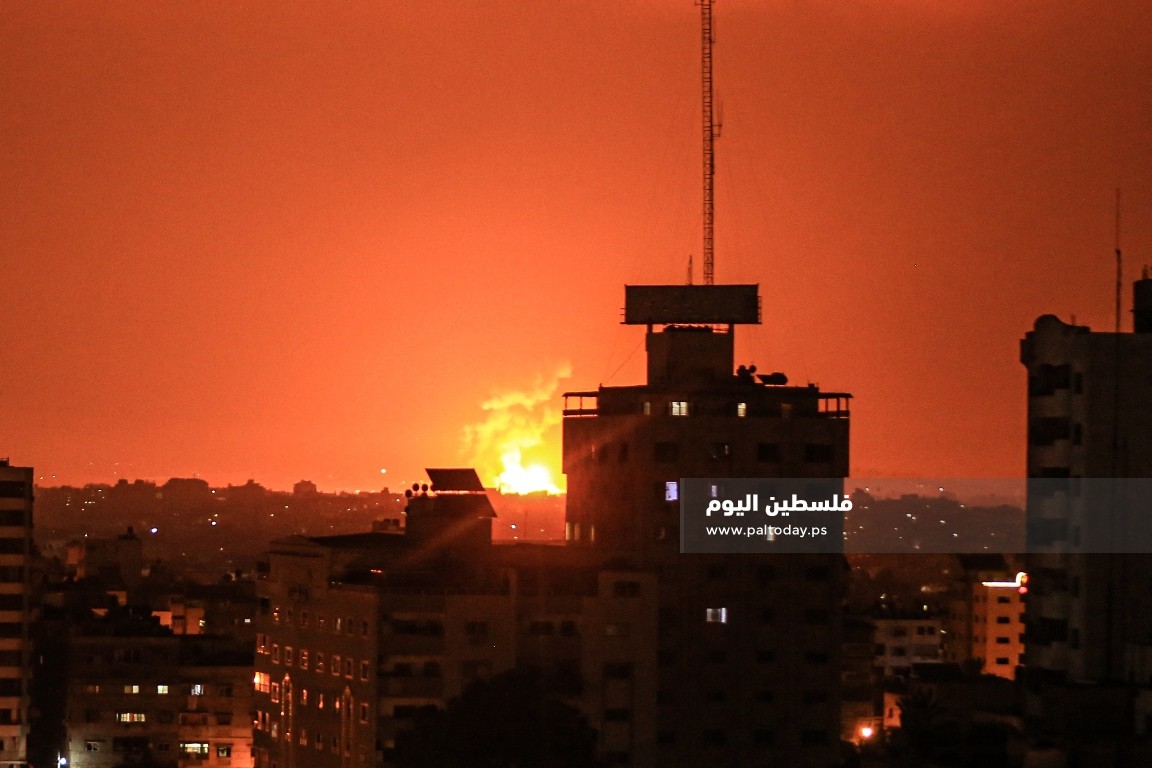طيران العدو الإسرائيلي يستهدف مواقع في قطاع غزة  فجر الاربعاء