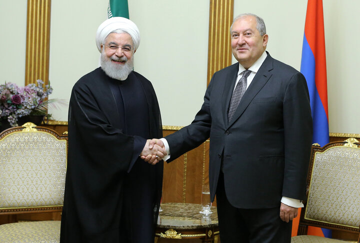 الرئيس روحاني: تطوير العلاقات مع ارمينيا من مبادئ السياسة الخارجية الايرانية