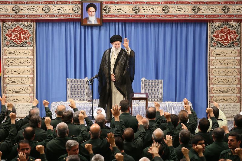 قائد الثورة : واشنطن فشلت في سياسة الضغوط القصوى ضد ايران