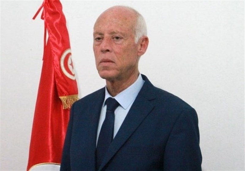 تونس : التلفزيون الرسمي يعلن فوز قيس سعيد برئاسة تونس بنسبة 76%